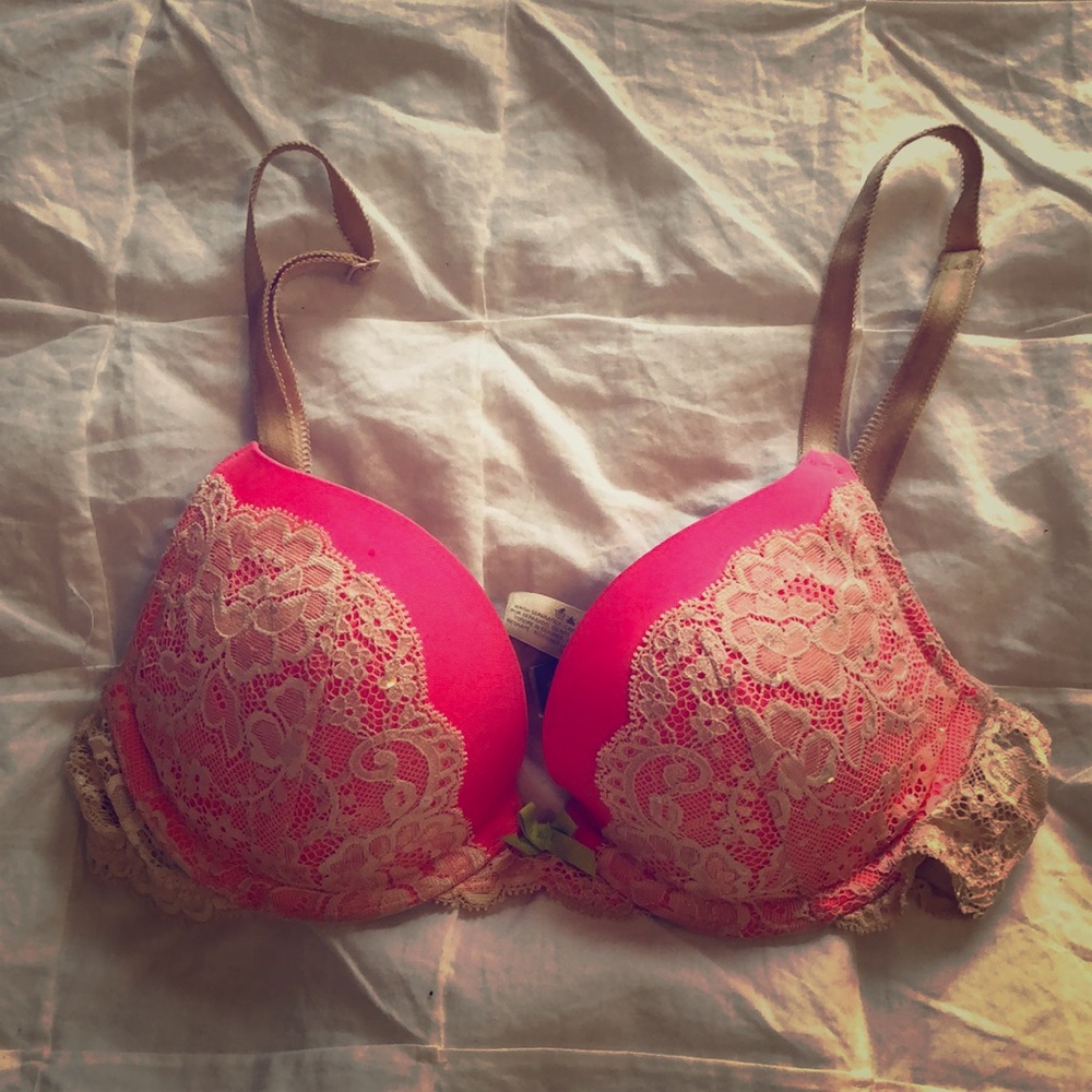 Victoria’s Secret Dream Angels push-up bra
